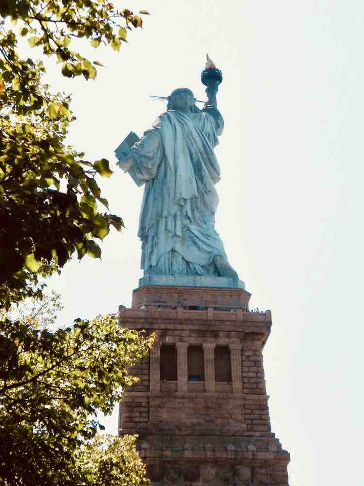 Estatua de la Libertad de Espalda