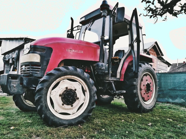 Tractor