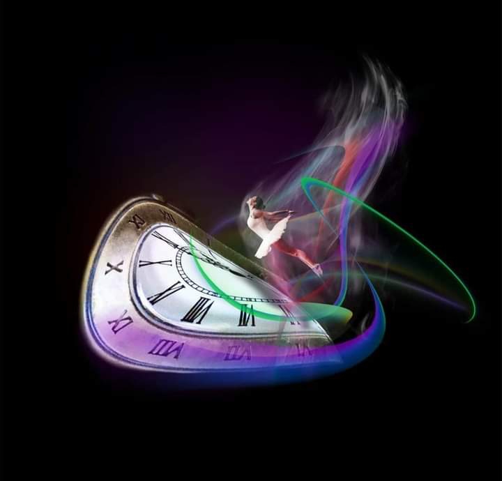 ،
