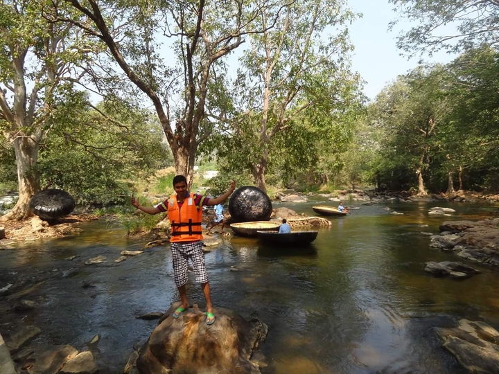 Hogenkal fall Tamilnadu