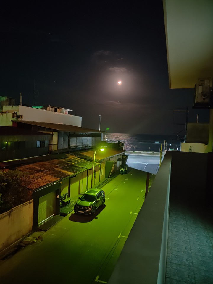 Shot in Colombo, Sri Lanka