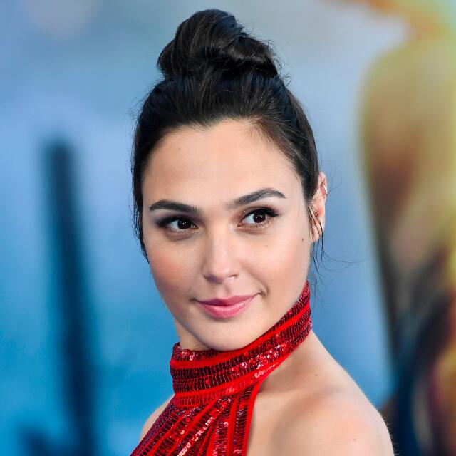 Gal Gadot (Wonder Women)