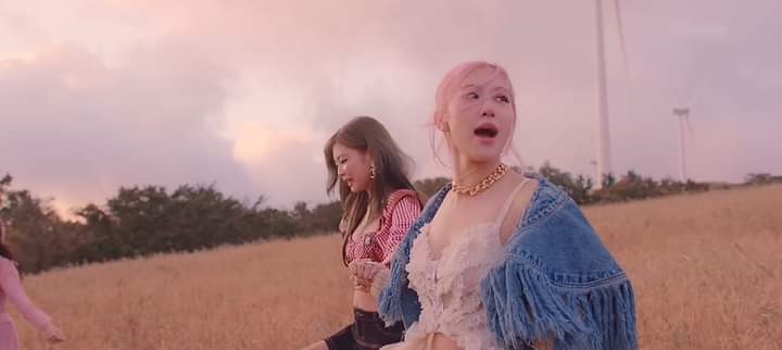 (3) 02102020 BLACKPINK Lovesick Girl's