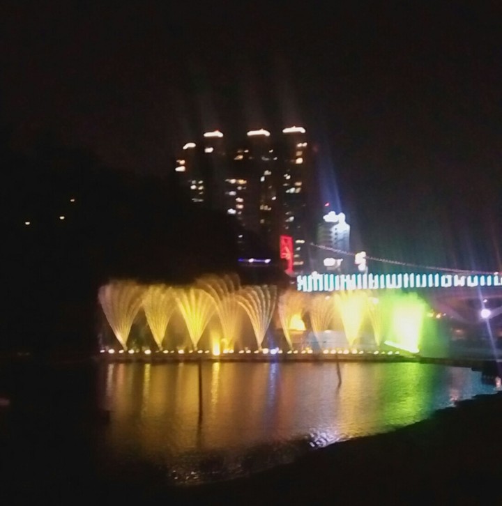 水舞