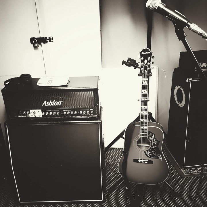 epiphone hummingbird pro