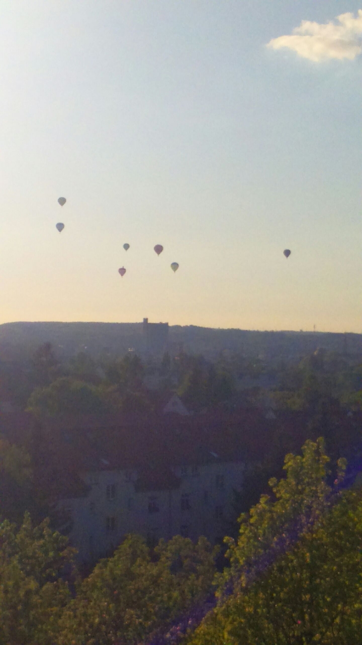 Hot air balloon