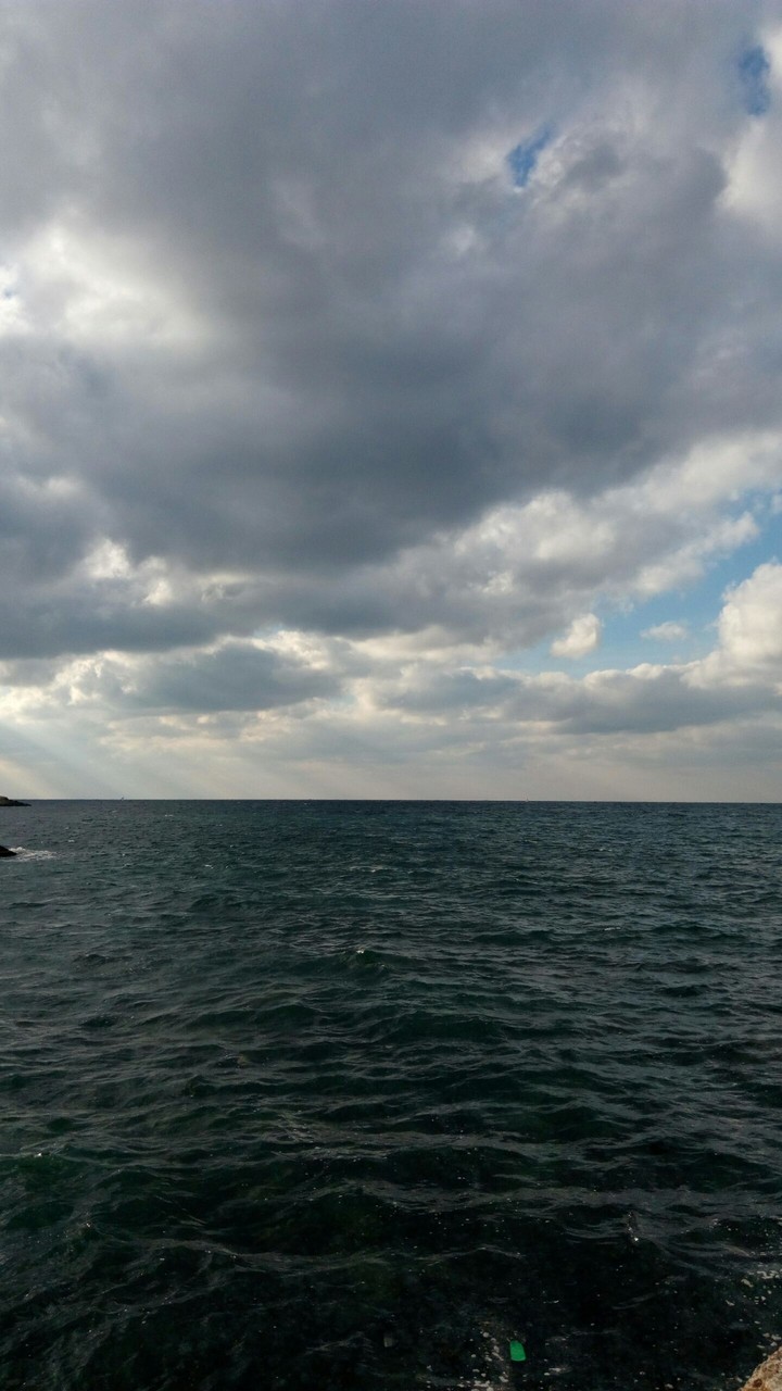 море