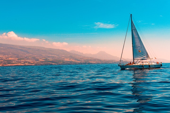 sailing boat