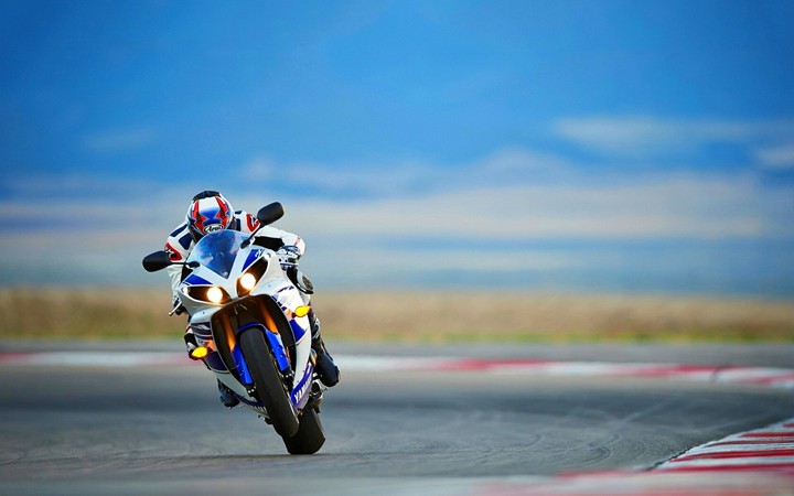 Bike Racers