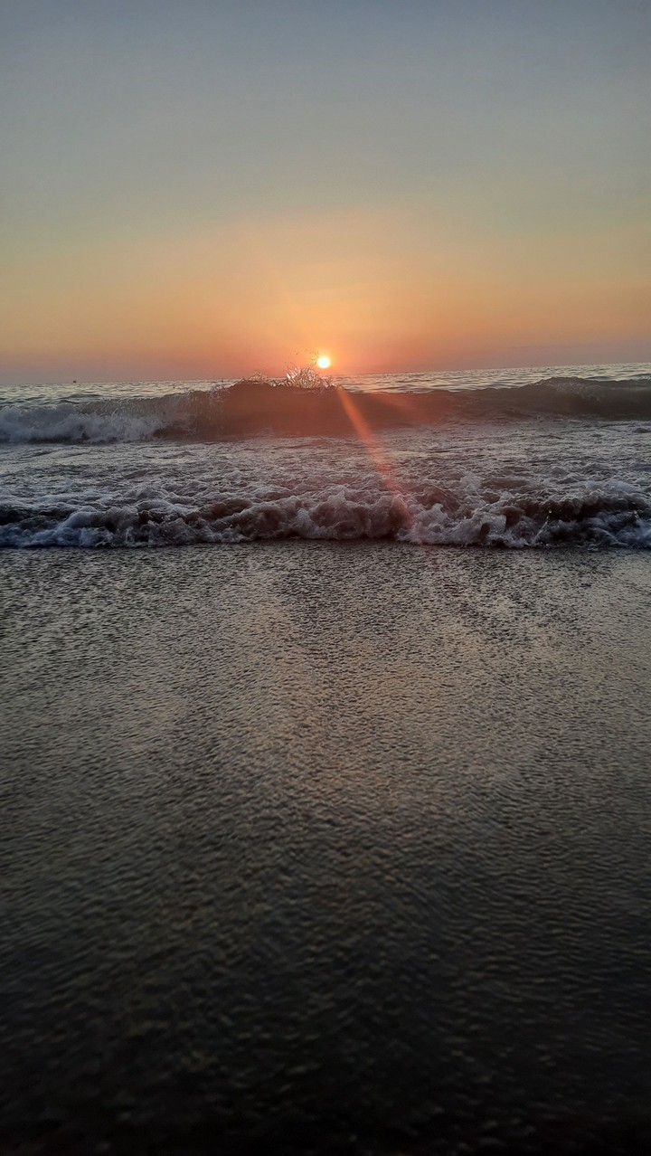 море