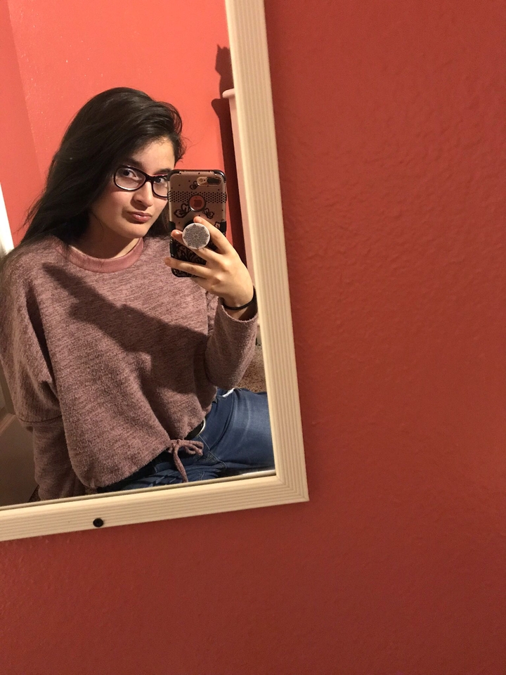 mirror selfie