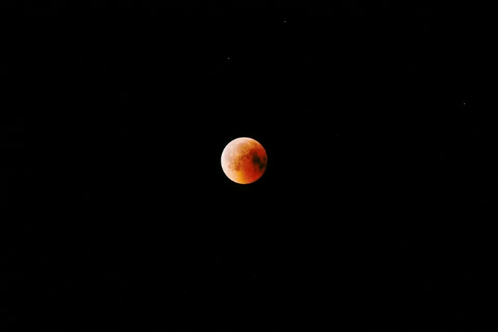 red moon