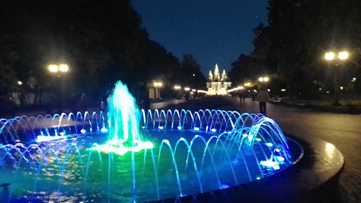 вечерний город