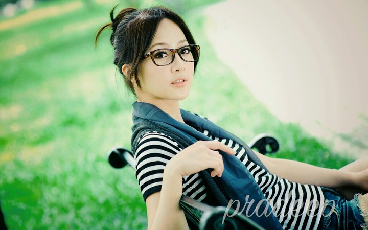 ultra hd girl