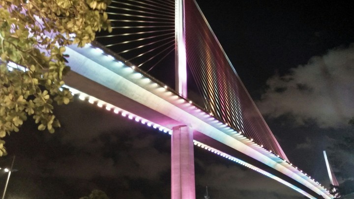 bai chay brigde