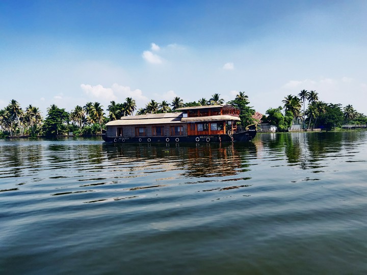 Kerala Houseboat