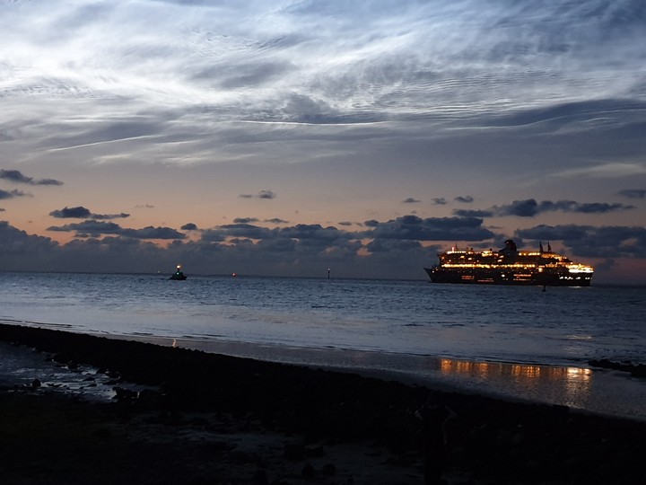 Queen Mary 2