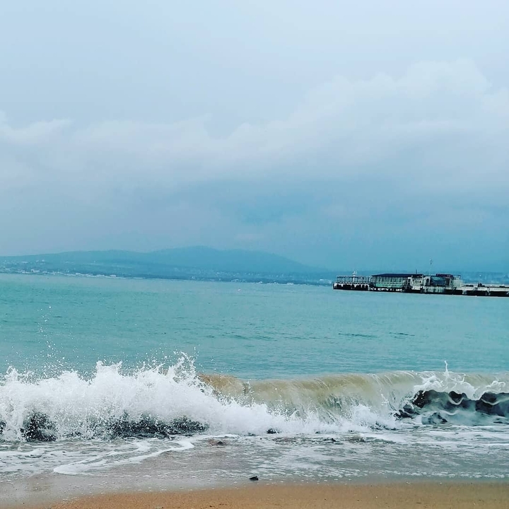 весеннее море