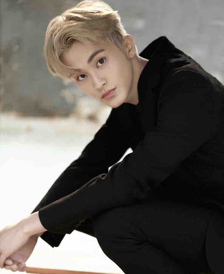 Mark Lee.
