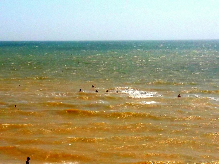 море