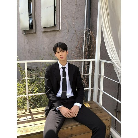 Eun Woo