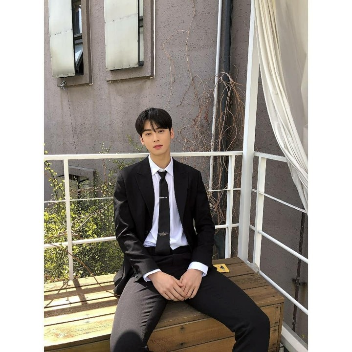 Eun Woo