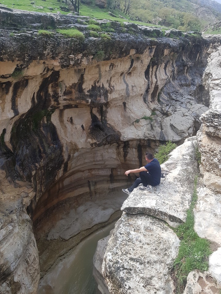 ilam.tange razianeh