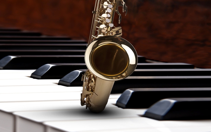 music is love (^^♪(^^♪