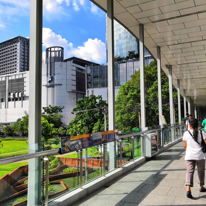 Bangkok R Walk