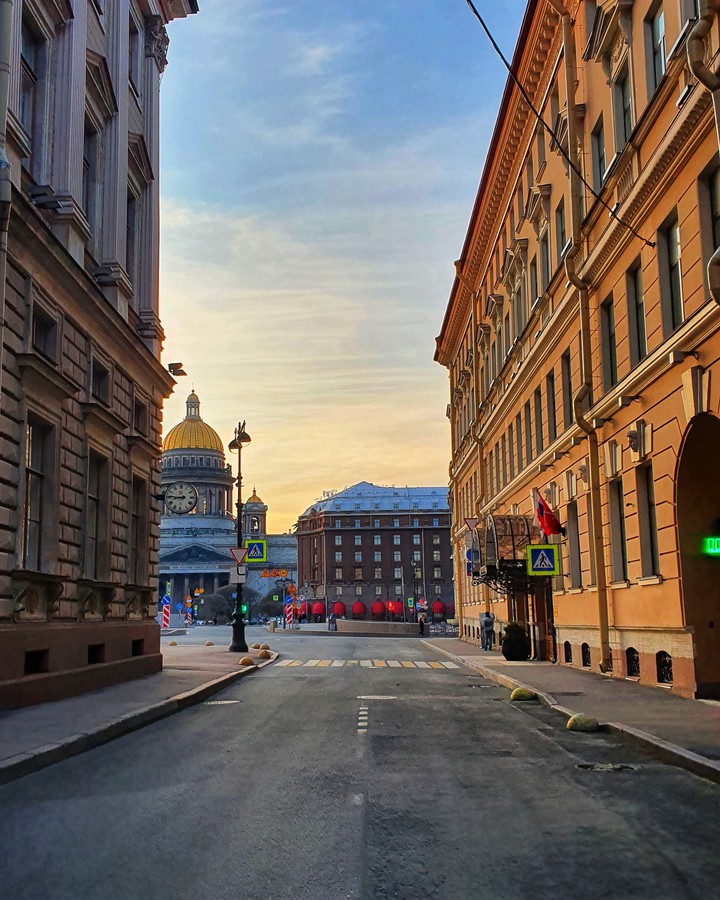 Saint-Petersburg