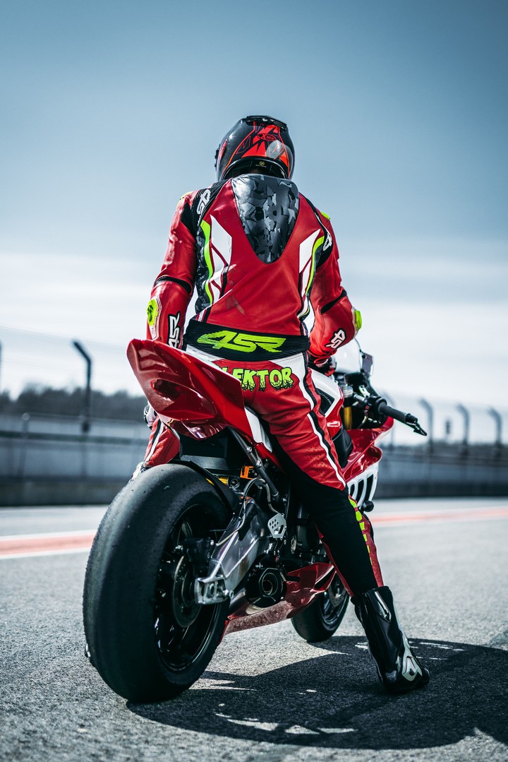 I am the racer