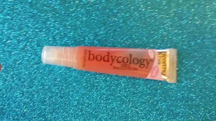 LIP GLOSS