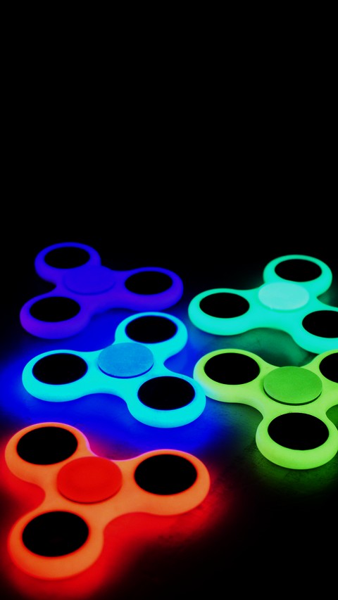 Amoled spinners