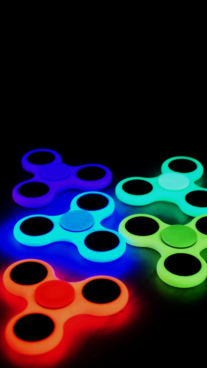 Amoled spinners