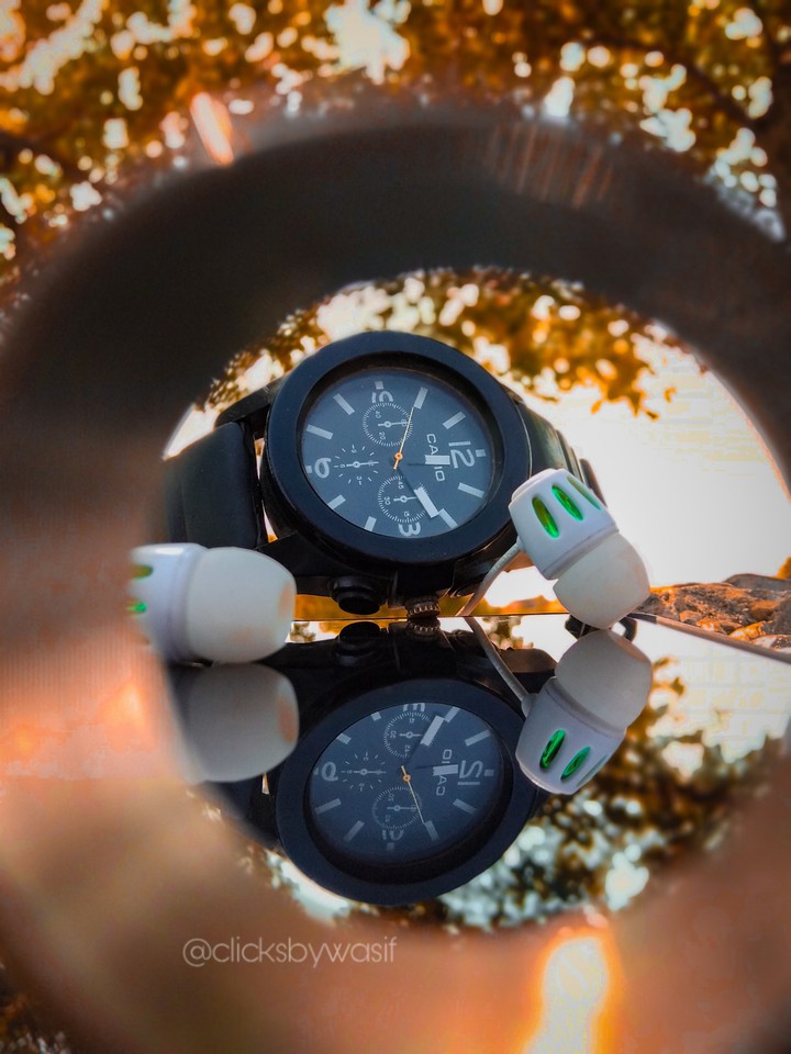 watch through a small ring with earphones ?