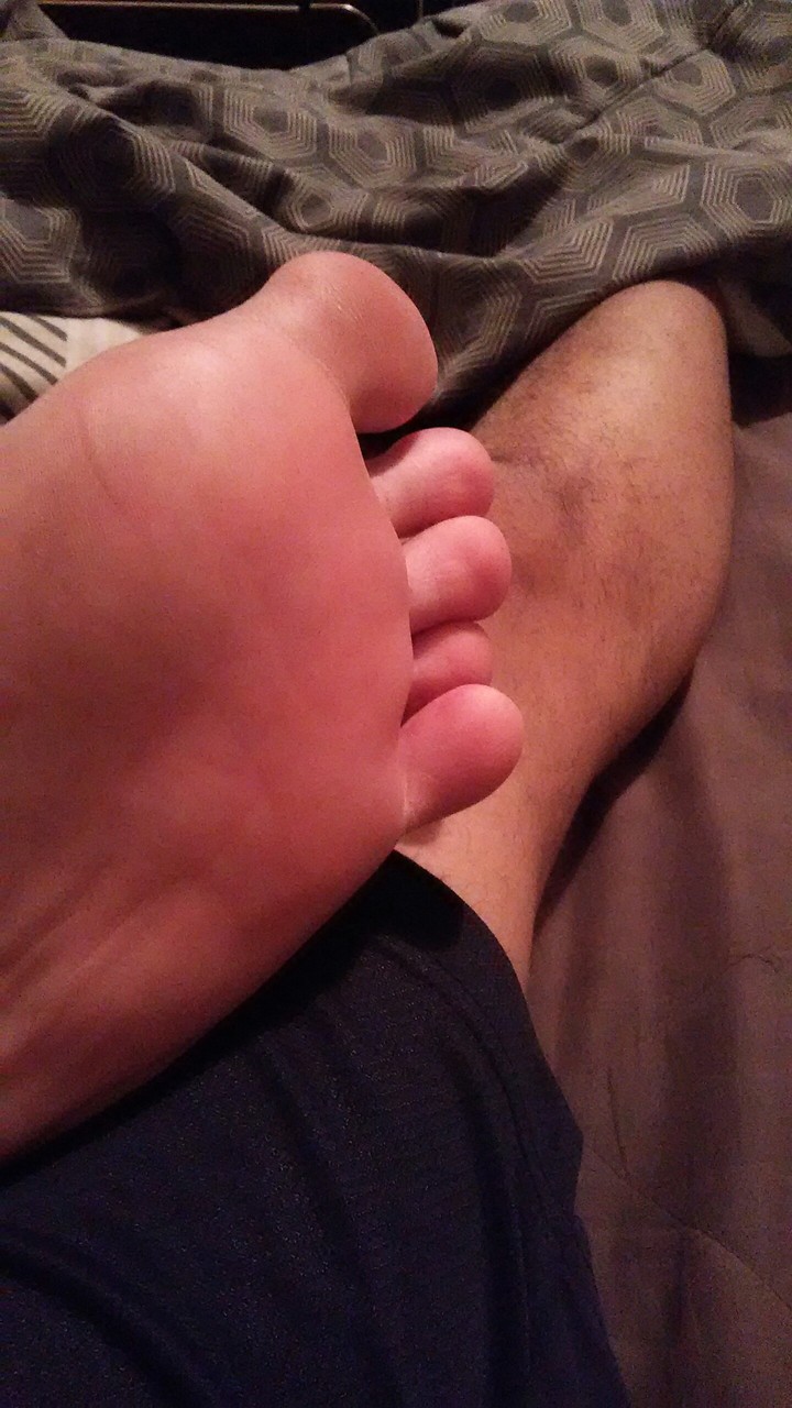 feet
