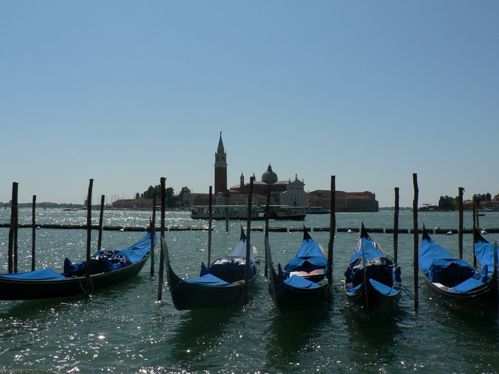 Venice + Gondola