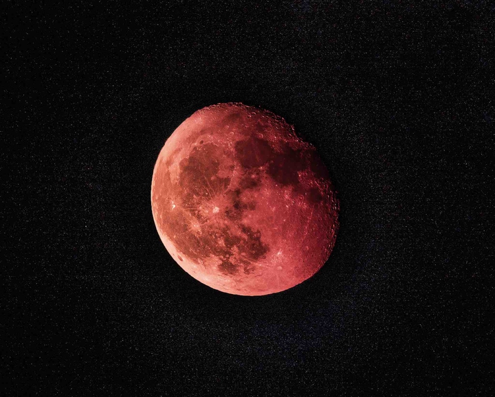 Red Moon