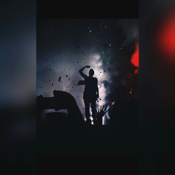 |-/