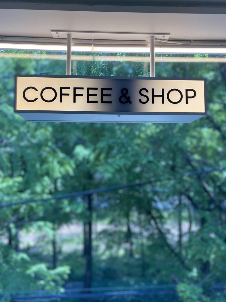 Coffee shop