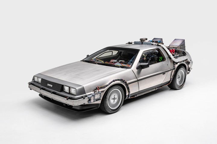delorean dmc 12