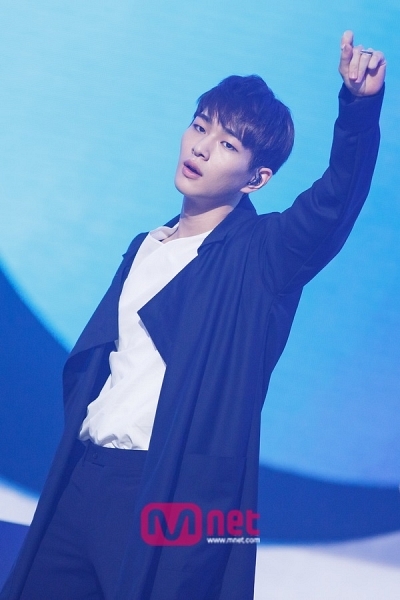 #shinee #onew