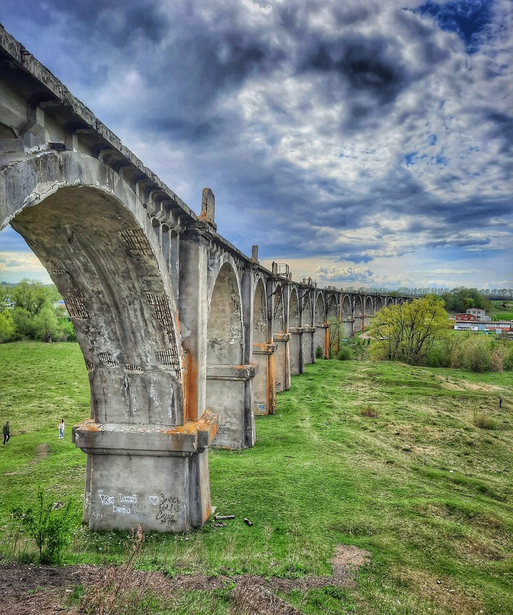 мост