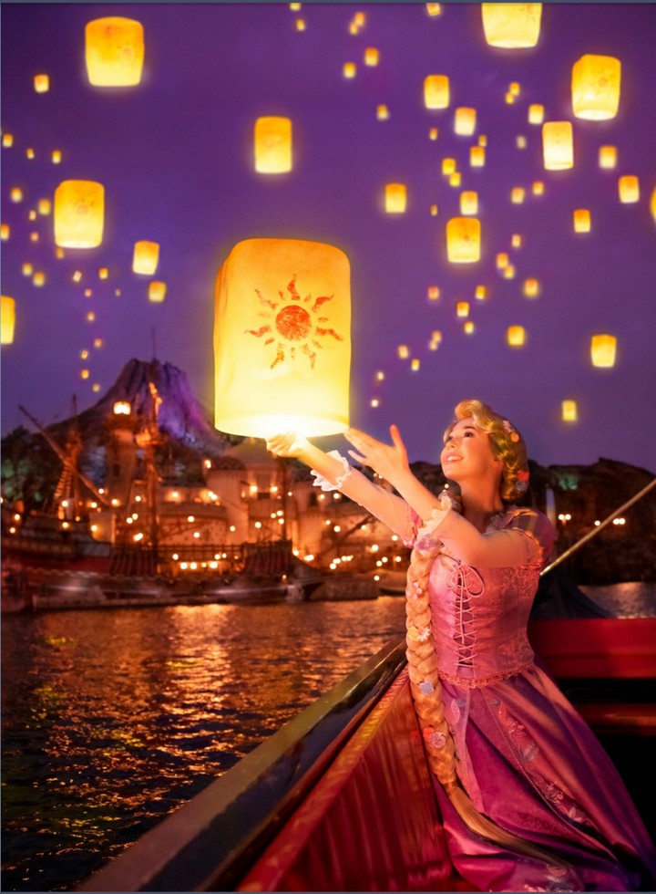 Rapunzel releasing lit floating lantern