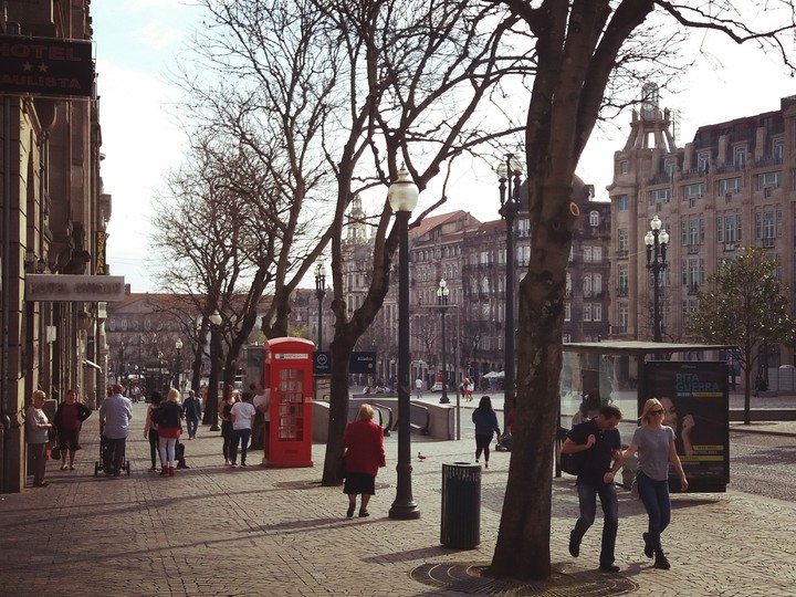 Avenida dos Aliados, Porto, Portugal.
