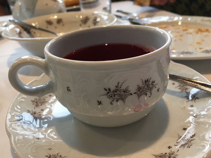 tea in Holiday