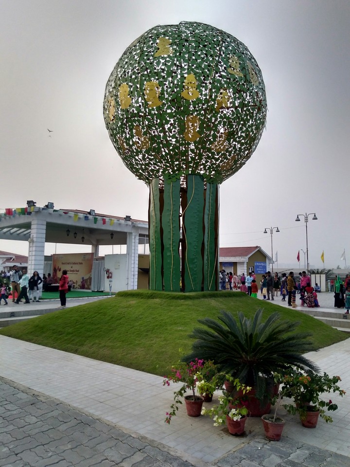 Earth tree