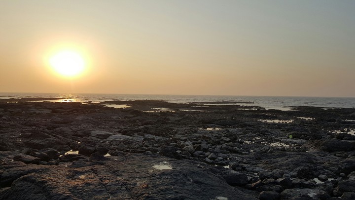 Mumbai shore