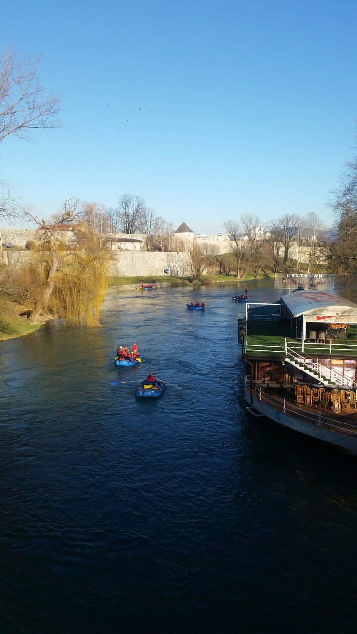 Rafting Santas
