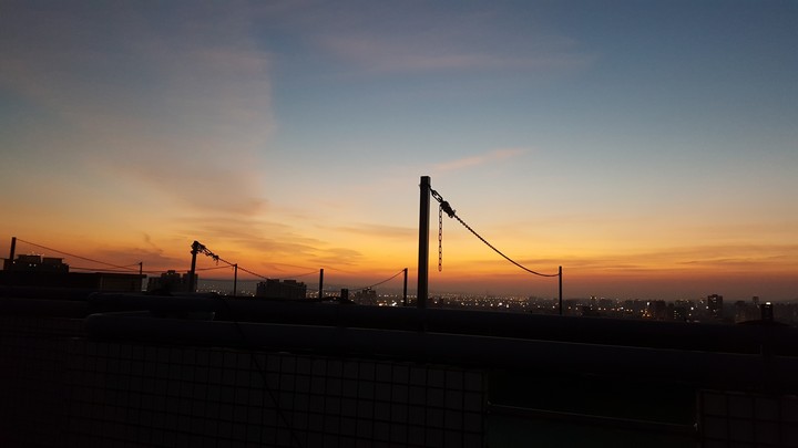 gradual sunset